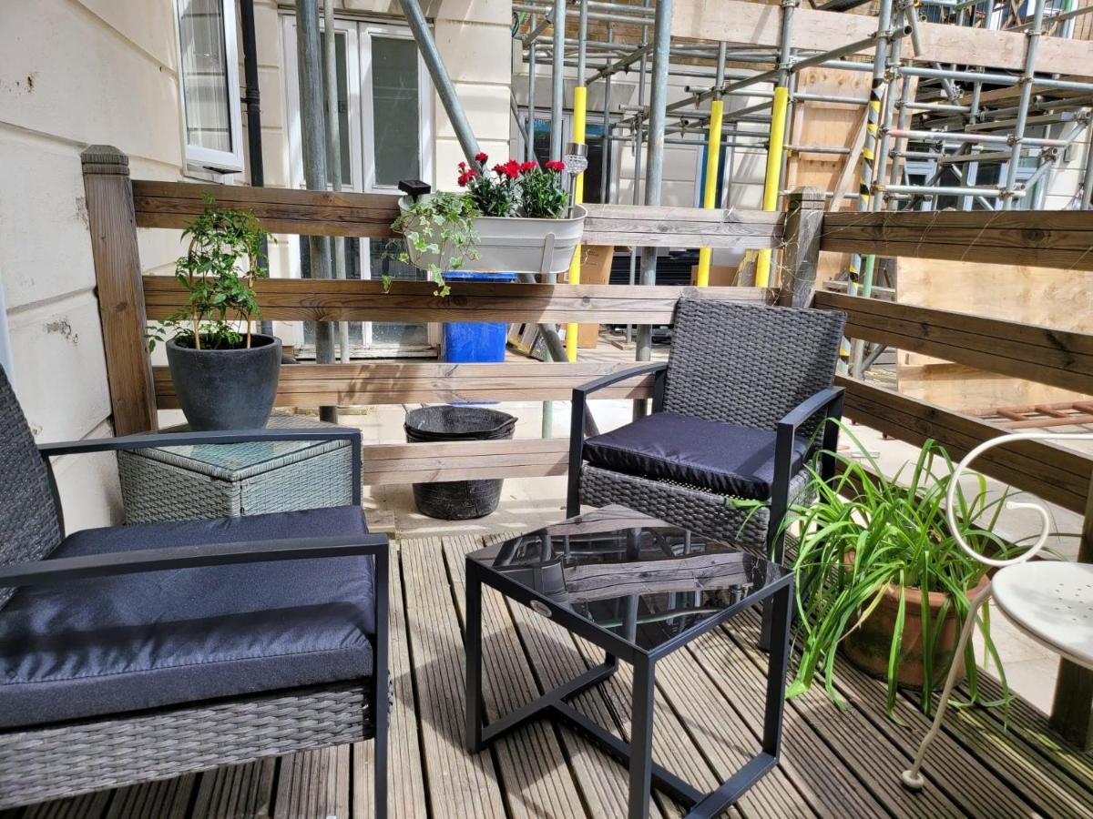 Three Bedroom Apartment By Beautiful Park London Kültér fotó