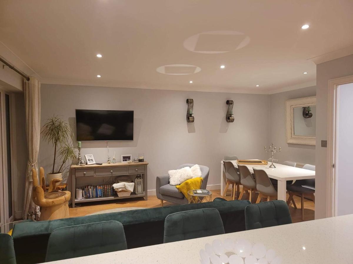 Three Bedroom Apartment By Beautiful Park London Kültér fotó