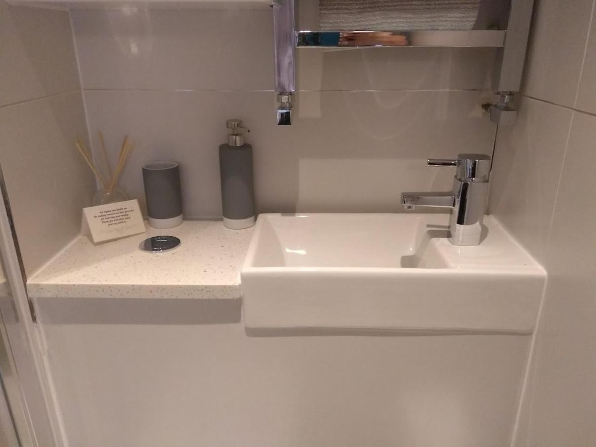 Three Bedroom Apartment By Beautiful Park London Kültér fotó